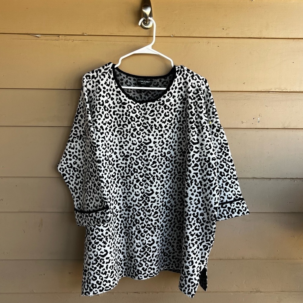 Cynthia Rowley Animal Print Crewneck Sweater - Size 3x